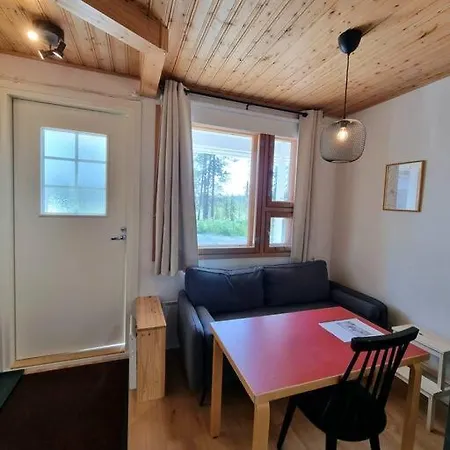 Yllaeksen Metsaepirtti - Ulkoilijan Koti *